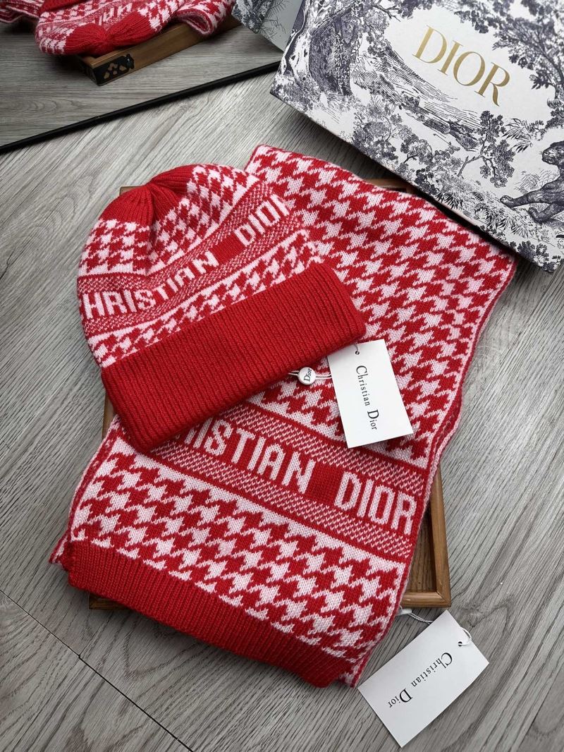 Christian Dior Caps Scarfs